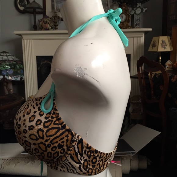 Pink by VS - Cheetah Print Bikini Top Size 34DD - Picture 5 of 7